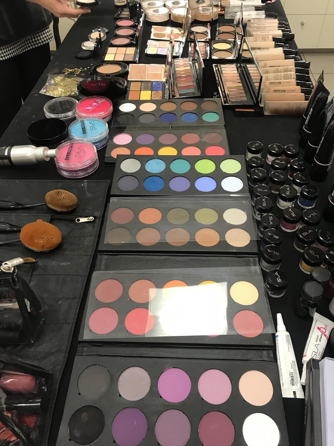 ATELIER MAQUILLAGE – Stagiaires GRETA CAP ESTHETIQUE / Elèves BAC PRO ...